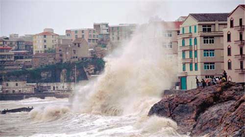 扛起臺風的重任 看那些高層建筑情況! 扛起臺風的重任 看那些高層建筑情況!