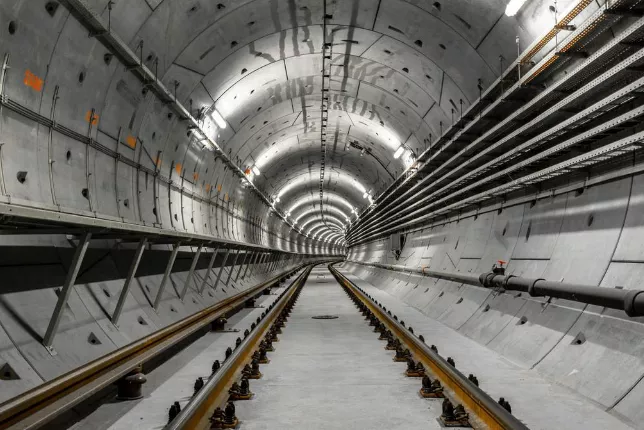 后錨固技術在隧道加固中的應用 后錨固技術在隧道加固中的應用