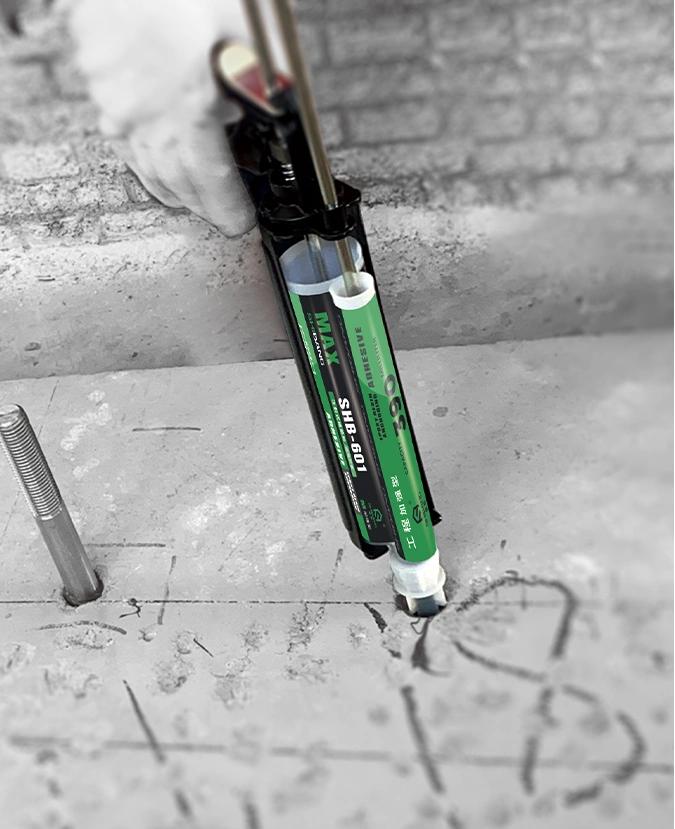 高溫來襲!注射式植筋膠為什么比桶裝更受歡迎?